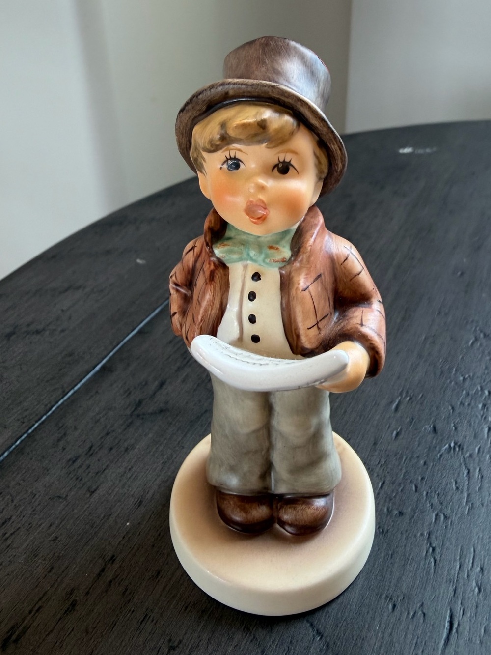 New Condition! HUMMEL German “Lamplight Caroler”.